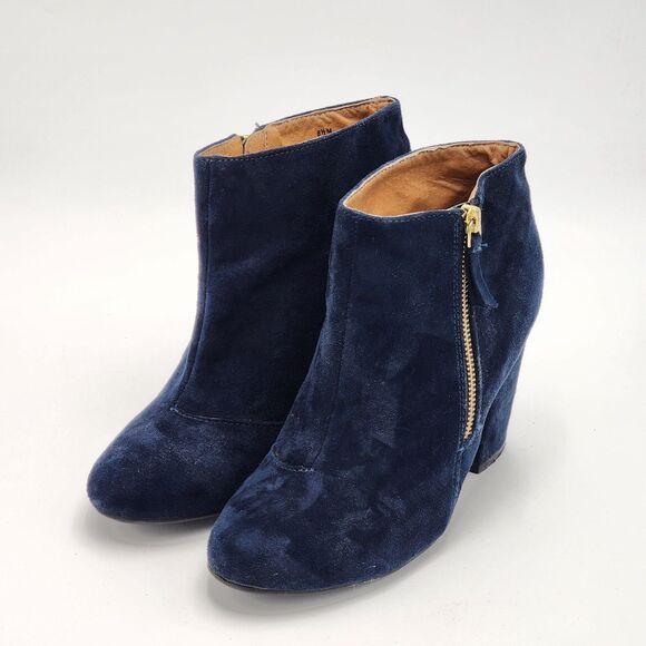 A.N.A. Blue Faux Suede Ankle Booties Size 8.5 - Picture 3 of 9